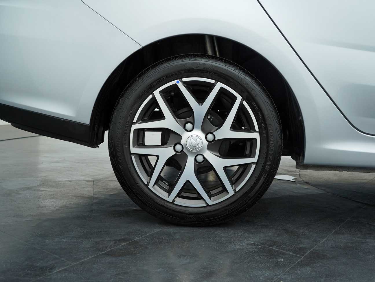 used 2023 Proton Persona Premium 1.6
