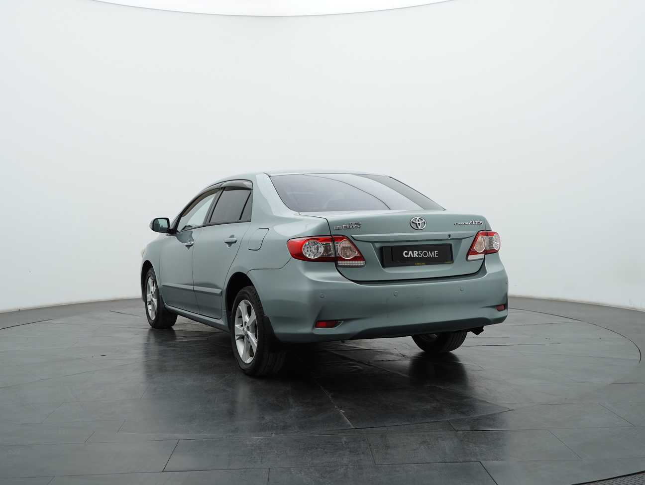 used 2010 Toyota Corolla Altis E 1.8
