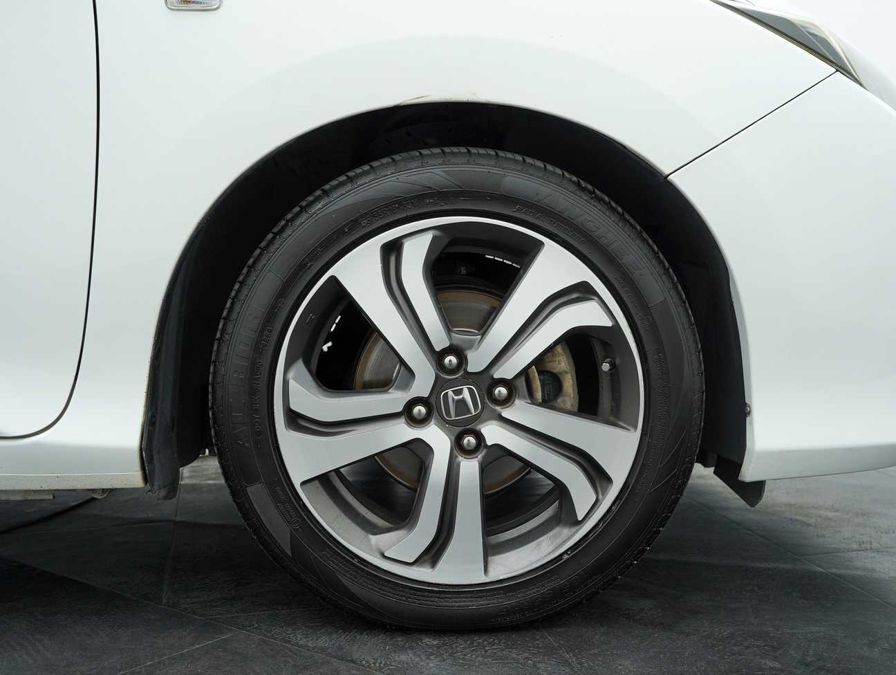 terpakai 2015 Honda City S+ i-VTEC 1.5