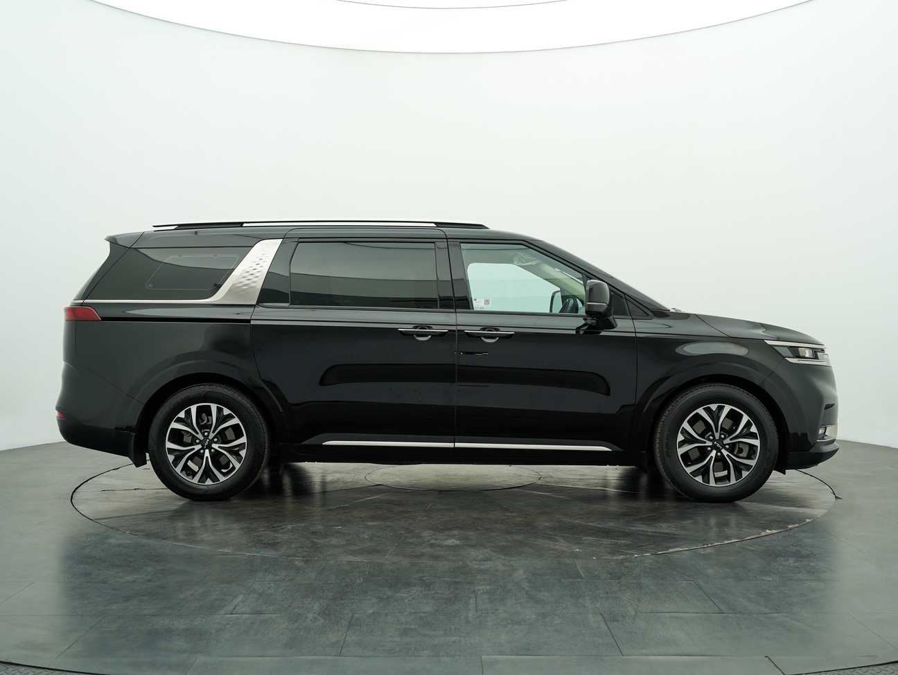 used 2022 Kia Carnival  2.2