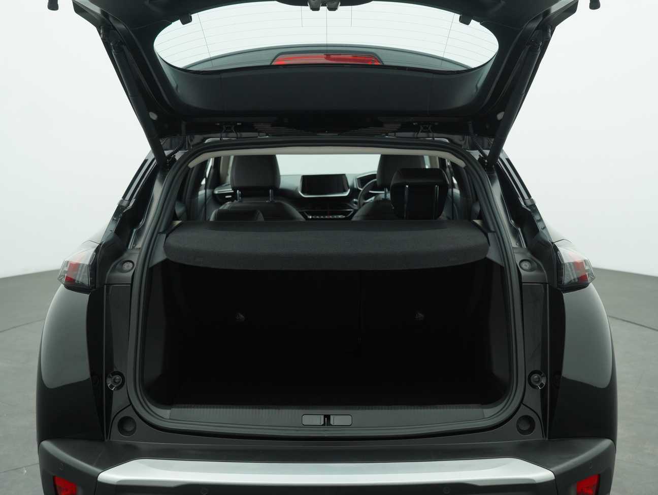 used 2025 Peugeot 2008 Allure 1.2