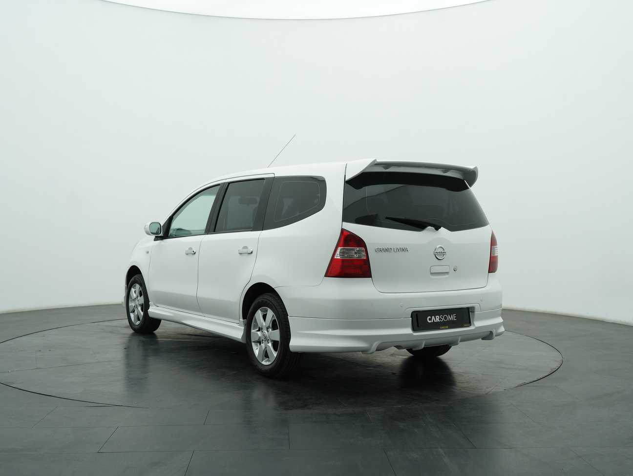 used 2011 Nissan Grand Livina CVTC Comfort 1.8