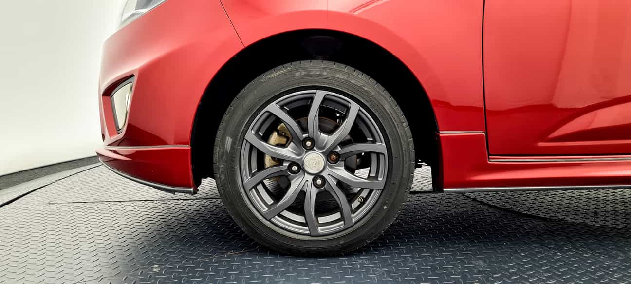 used 2015 Proton IRIZ EXECUTIVE 1.6