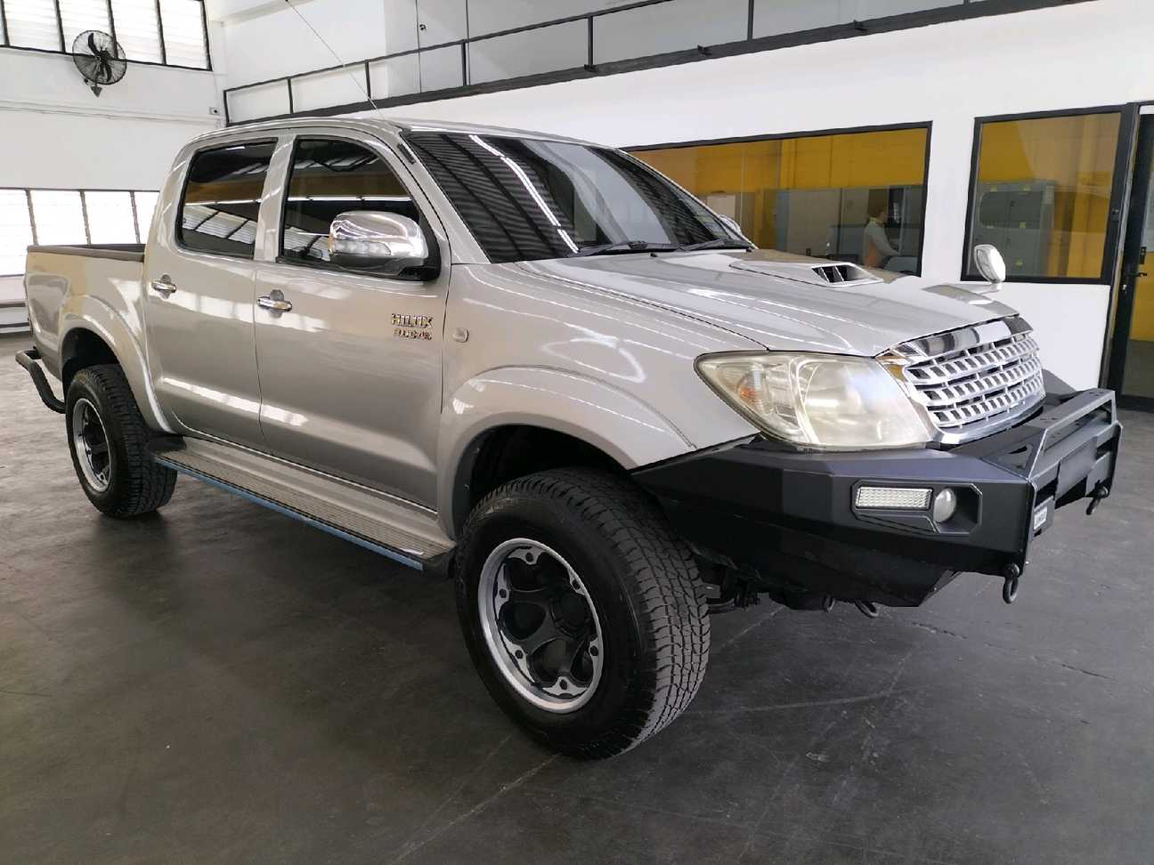 terpakai 2010 Toyota Hilux G VNT Dual Cab 3.0