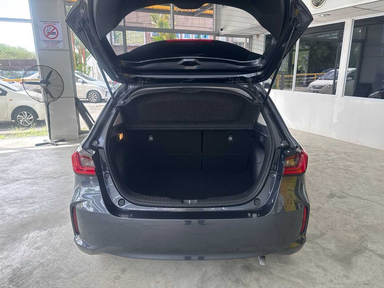terpakai 2023 Honda City V i-VTEC 1.5