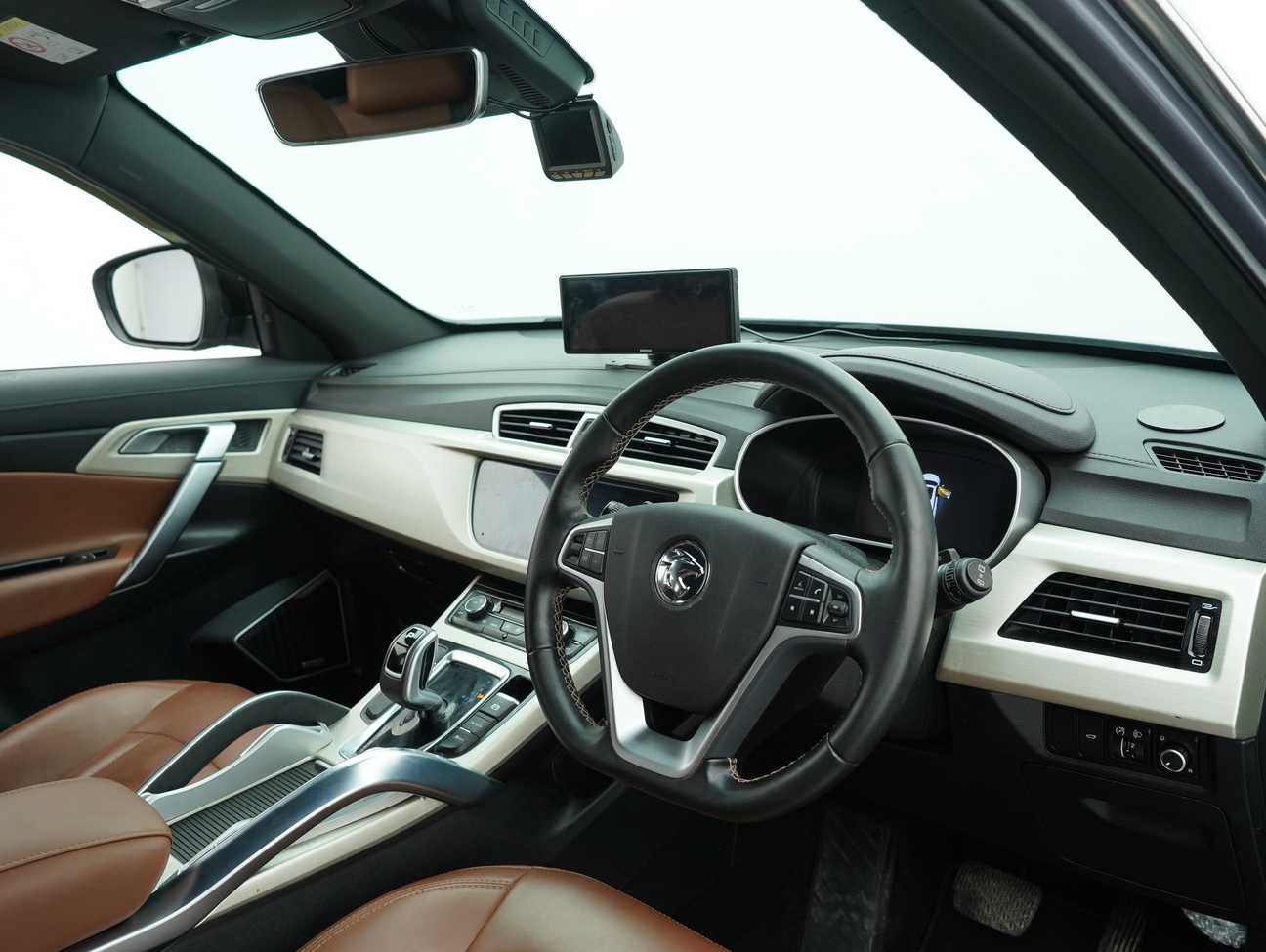 used 2022 Proton X70 Premium 1.5
