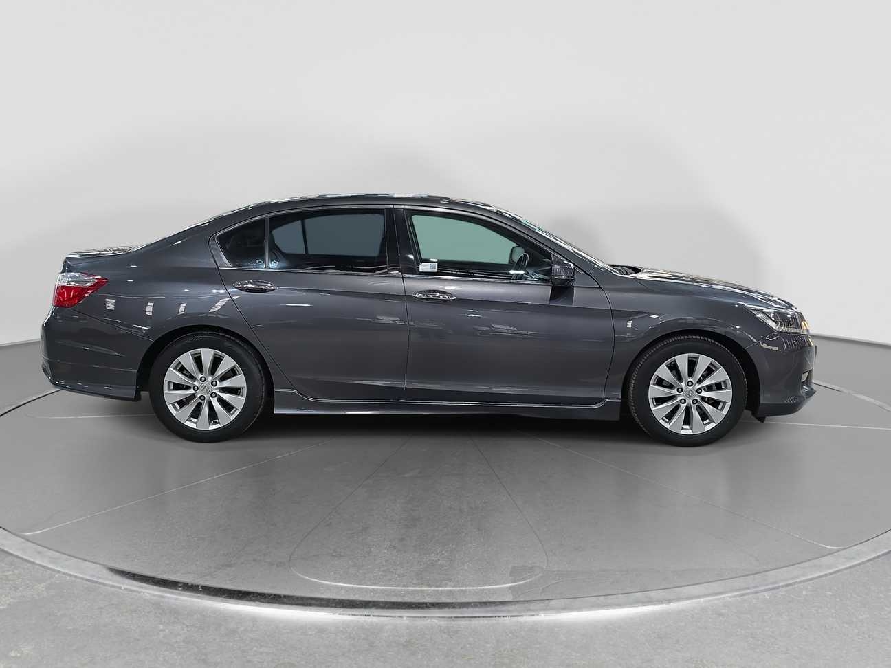 used 2014 Honda Accord VTi-L 2.0