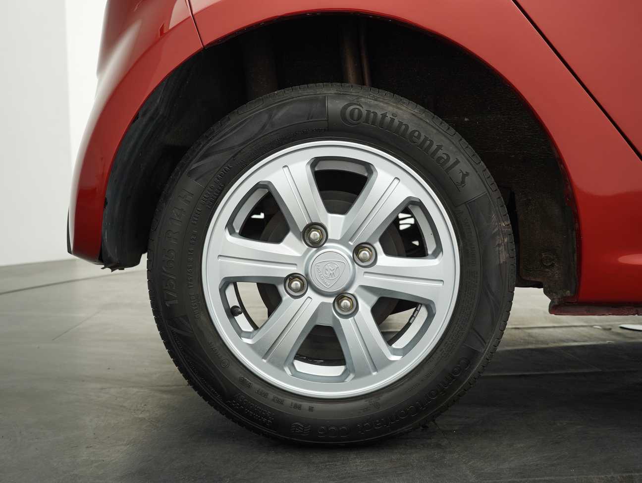 used 2016 Proton Iriz Standard 1.3