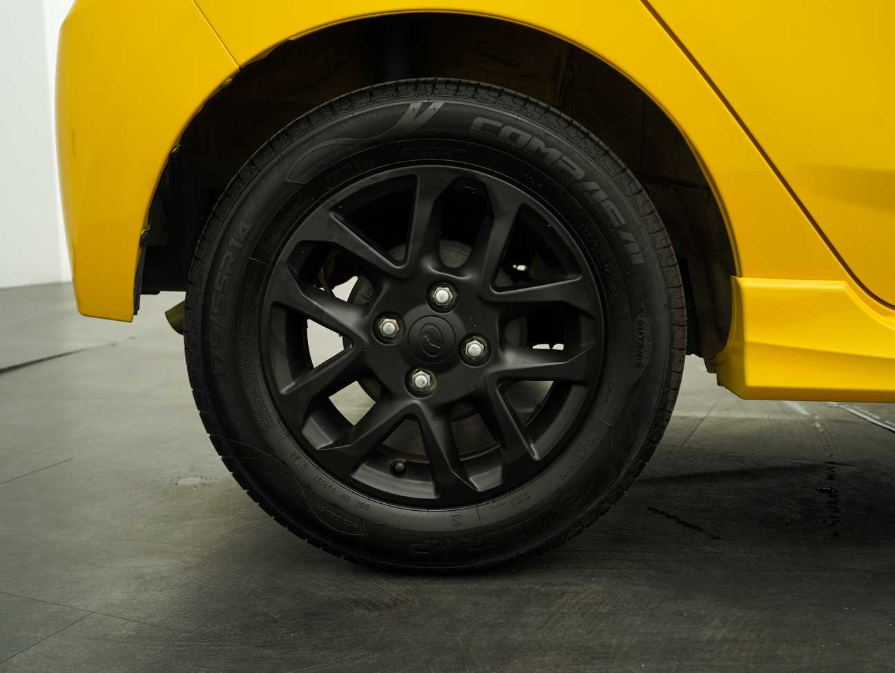 terpakai 2014 Perodua AXIA Advance 1.0