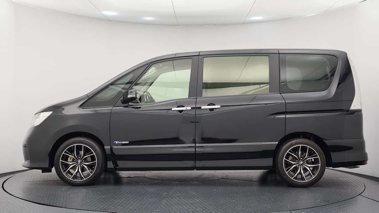 used 2013 Nissan SERENA S-HYBRID HIGH-WAY STAR (CBU) 2.0