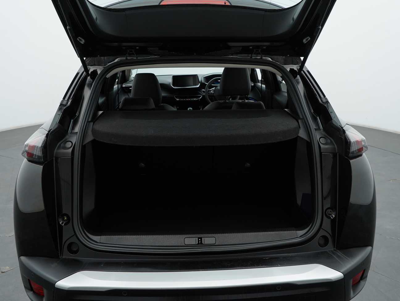 used 2022 Peugeot 2008 Allure 1.2