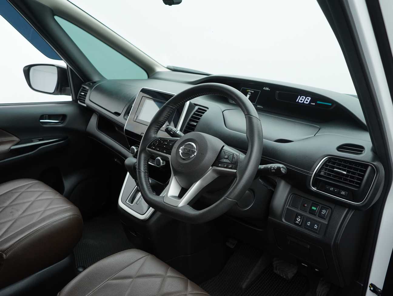 used 2020 Nissan Serena S-Hybrid High-Way Star 2.0