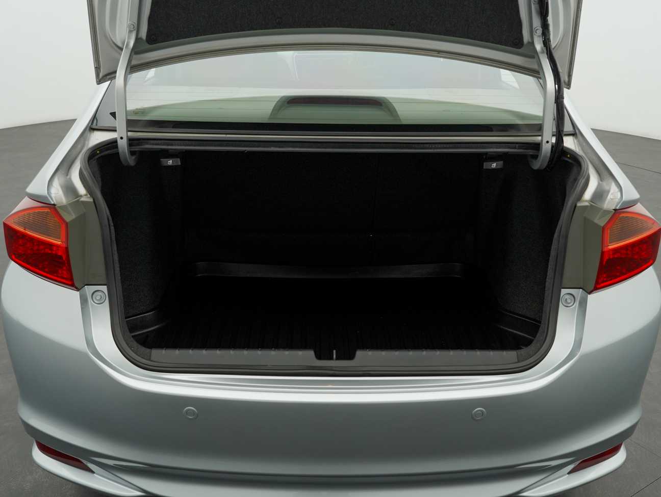 used 2016 Honda City V 1.5