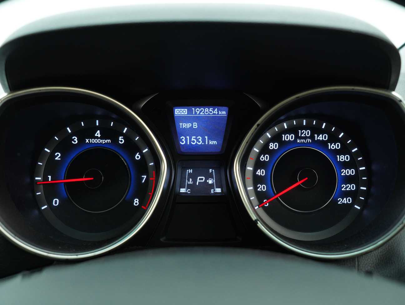 used 2012 Inokom Elantra Premium 1.8