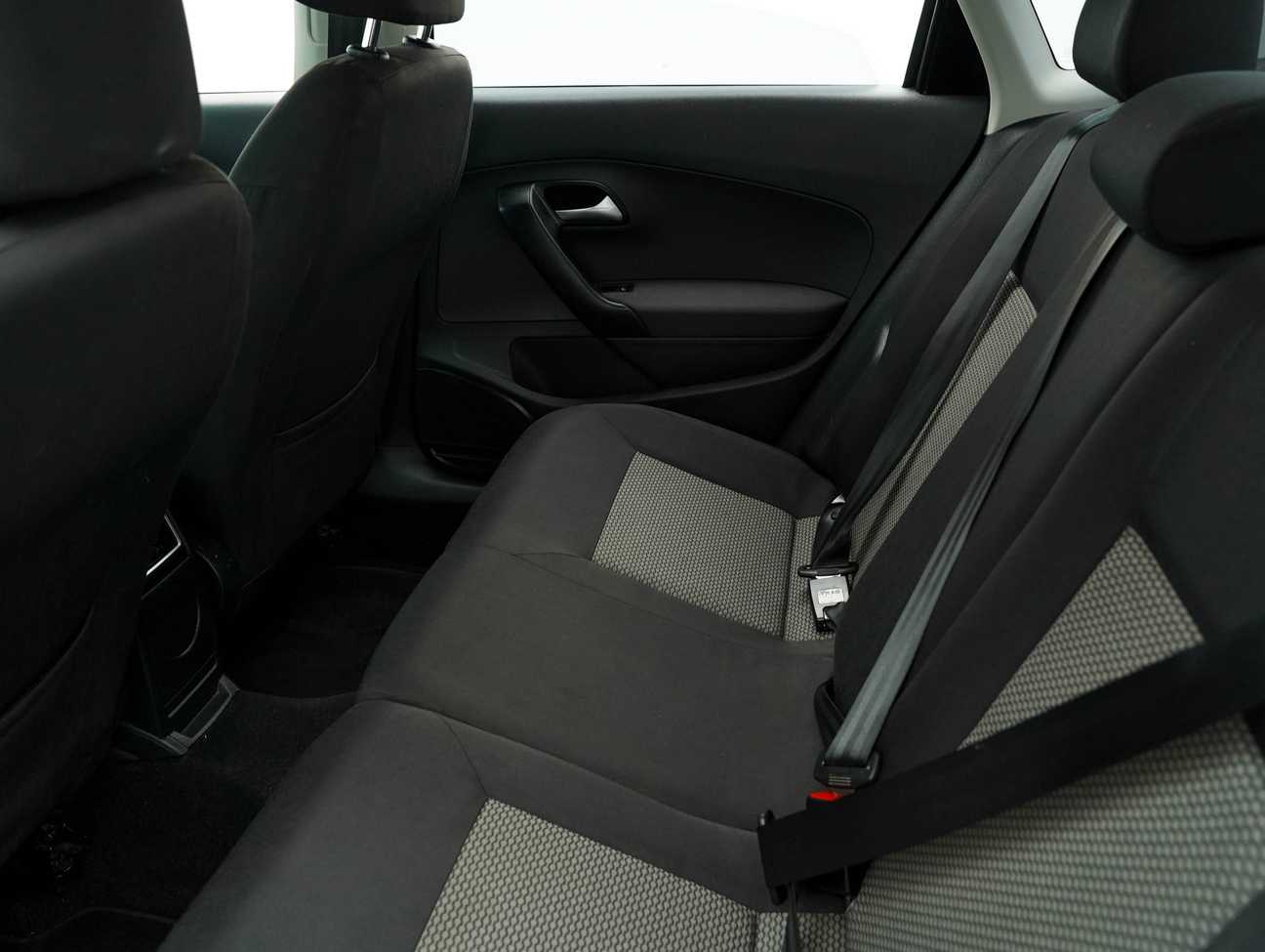 terpakai 2016 Volkswagen Vento Comfort 1.6