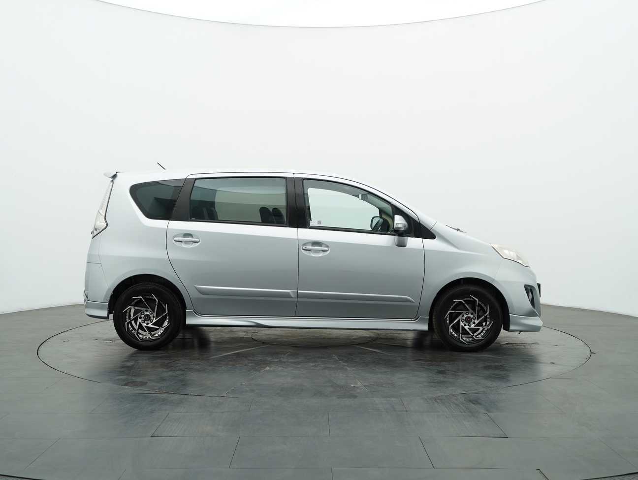 terpakai 2014 Perodua Alza Advance 1.5