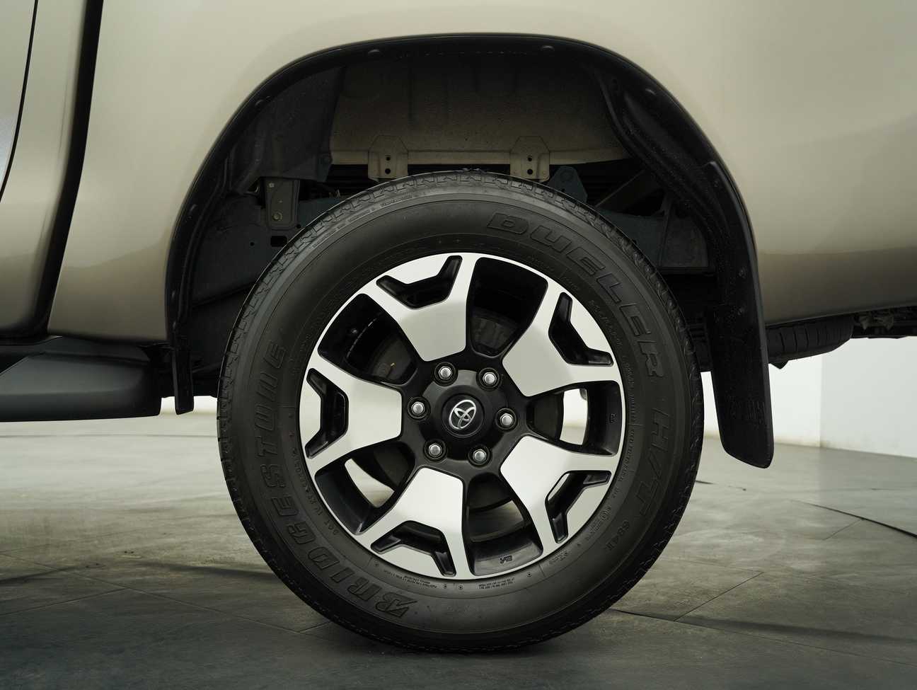 terpakai 2018 Toyota Hilux L-Edition Dual Cab 2.4