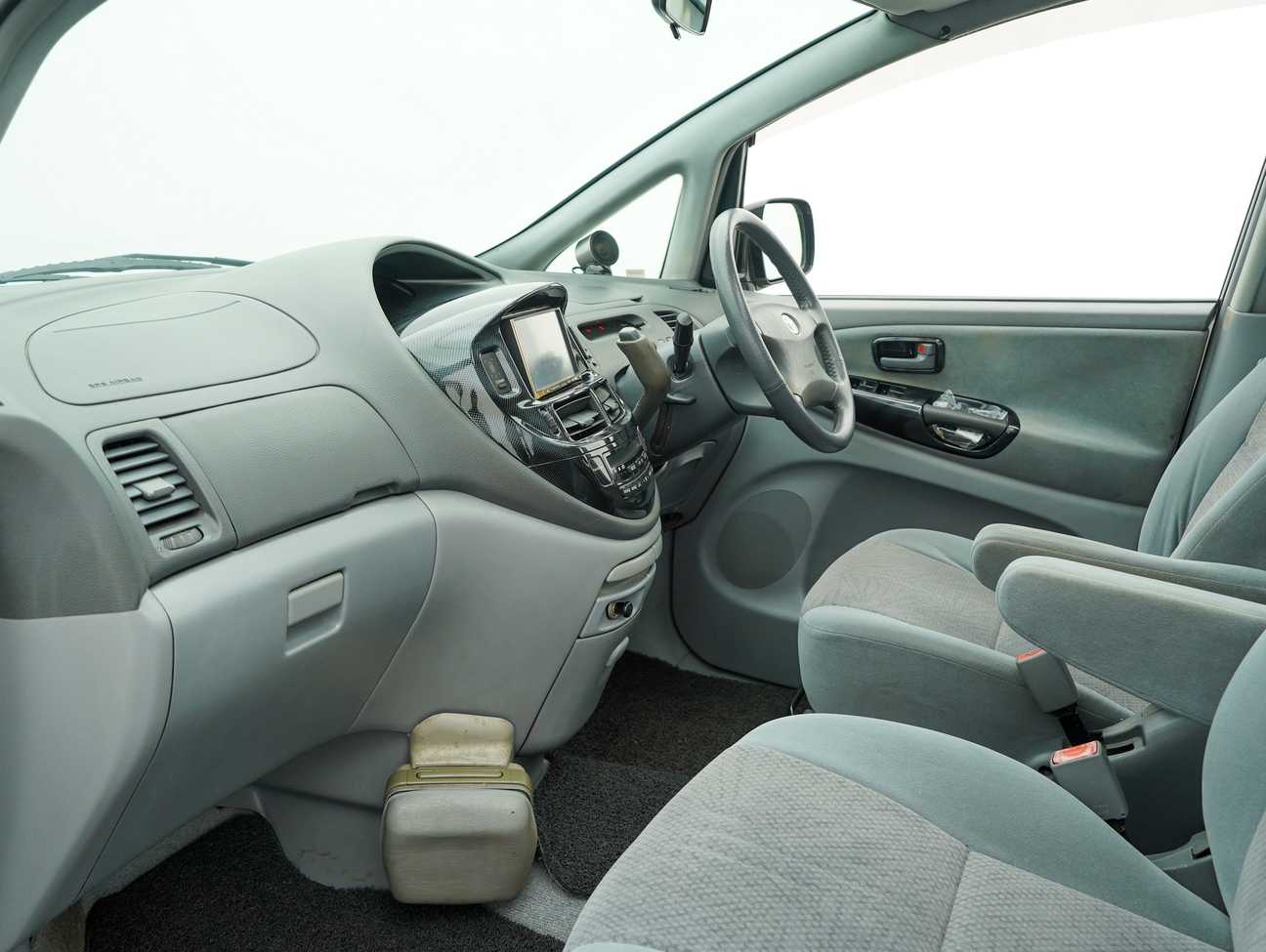 terpakai 2001 Toyota Estima Aeras 2.4