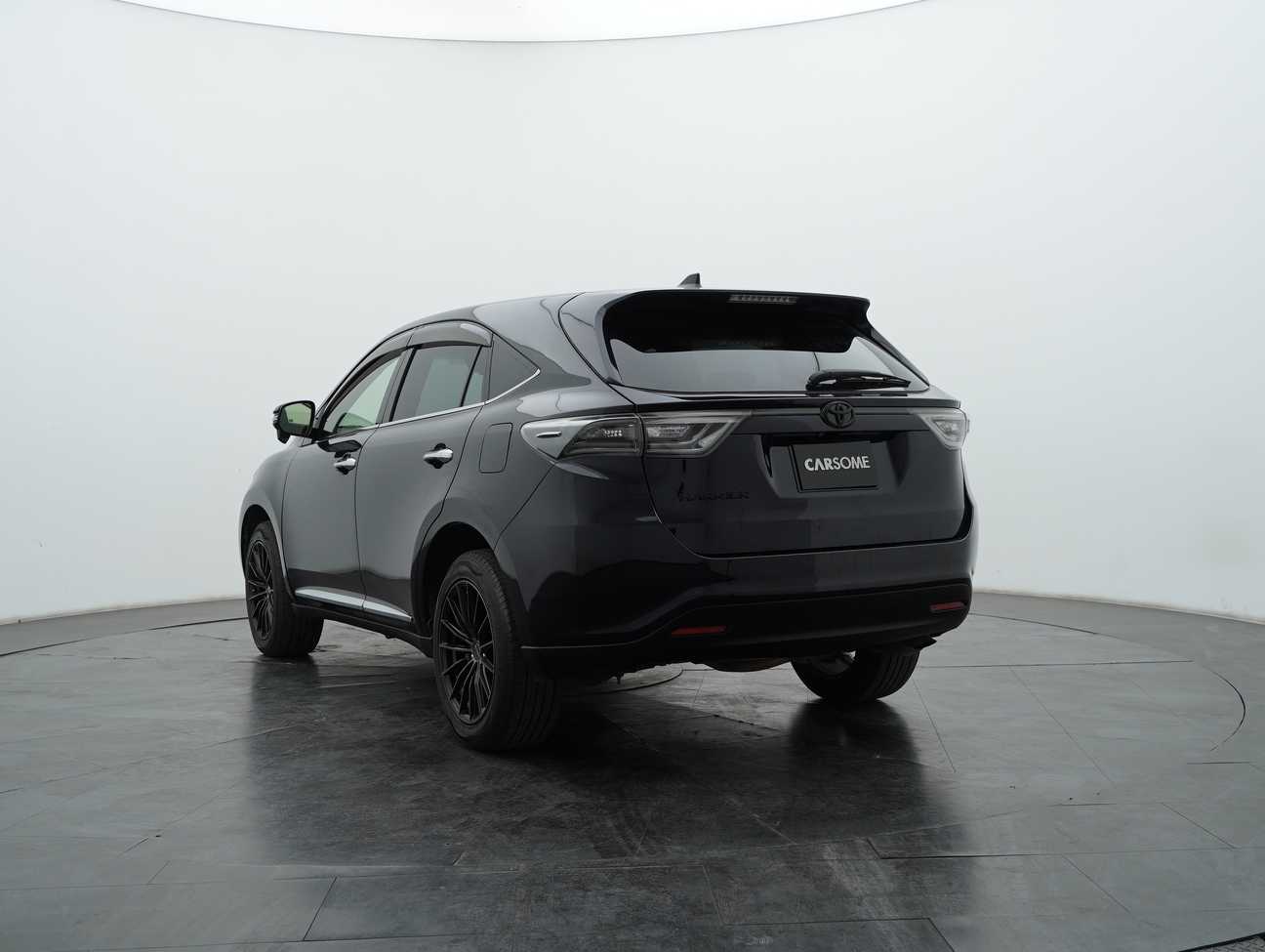 used 2014 Toyota Harrier Premium 2.0