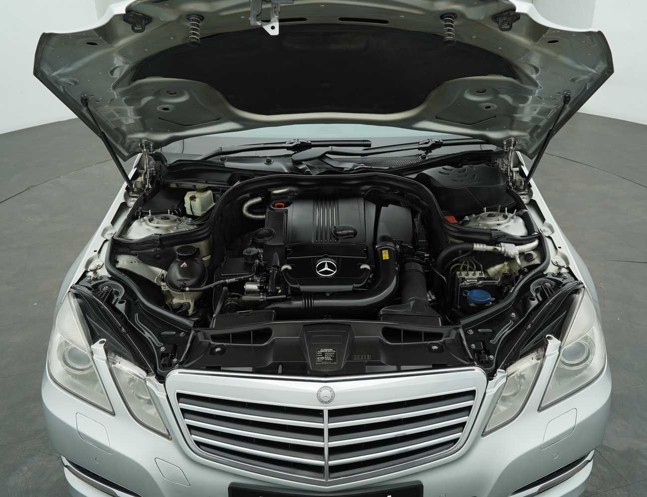 used 2012 Mercedes-Benz E250 Avantgarde CGI 1.8