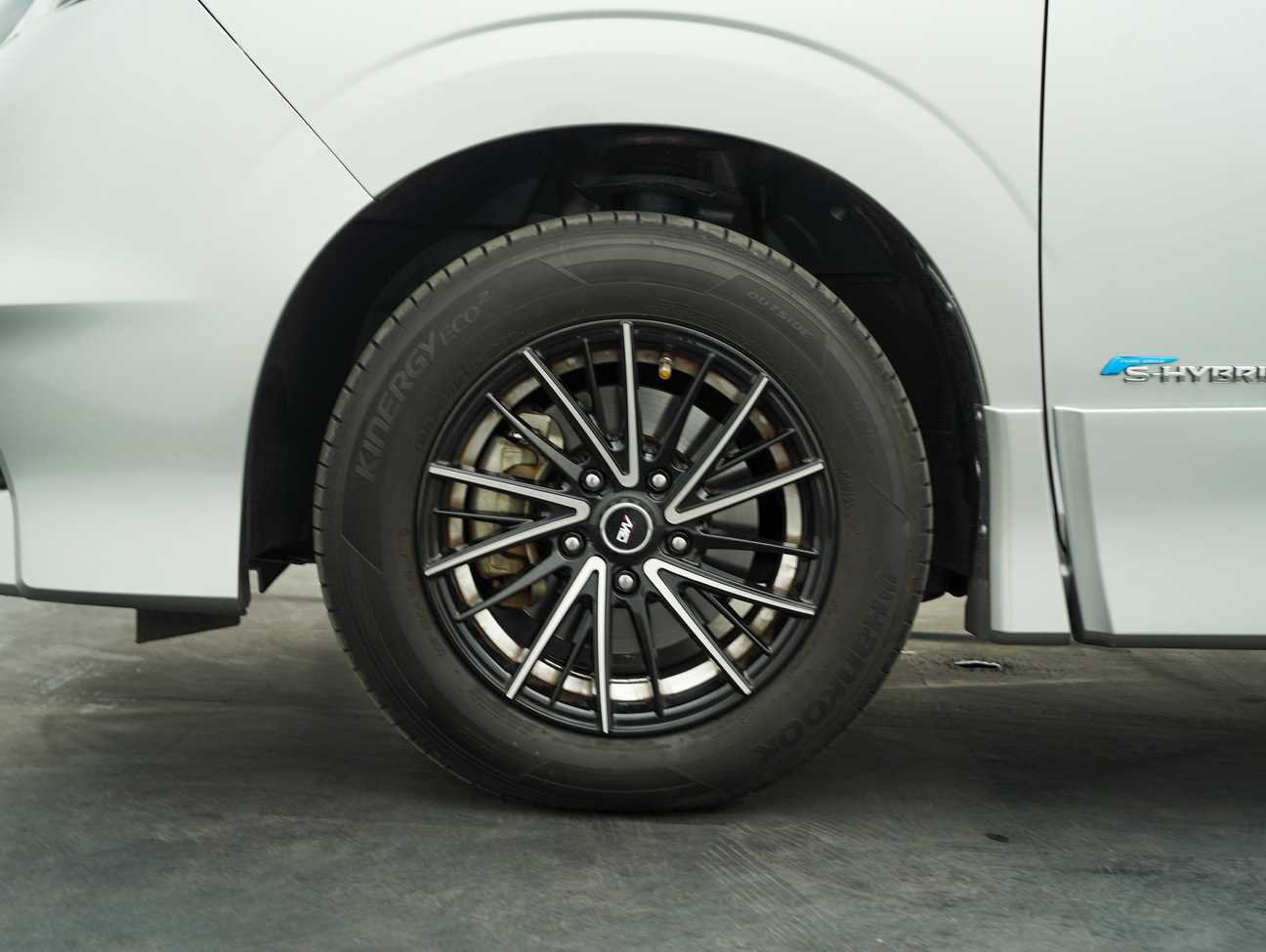 used 2018 Nissan Serena S-Hybrid High-Way Star 2.0