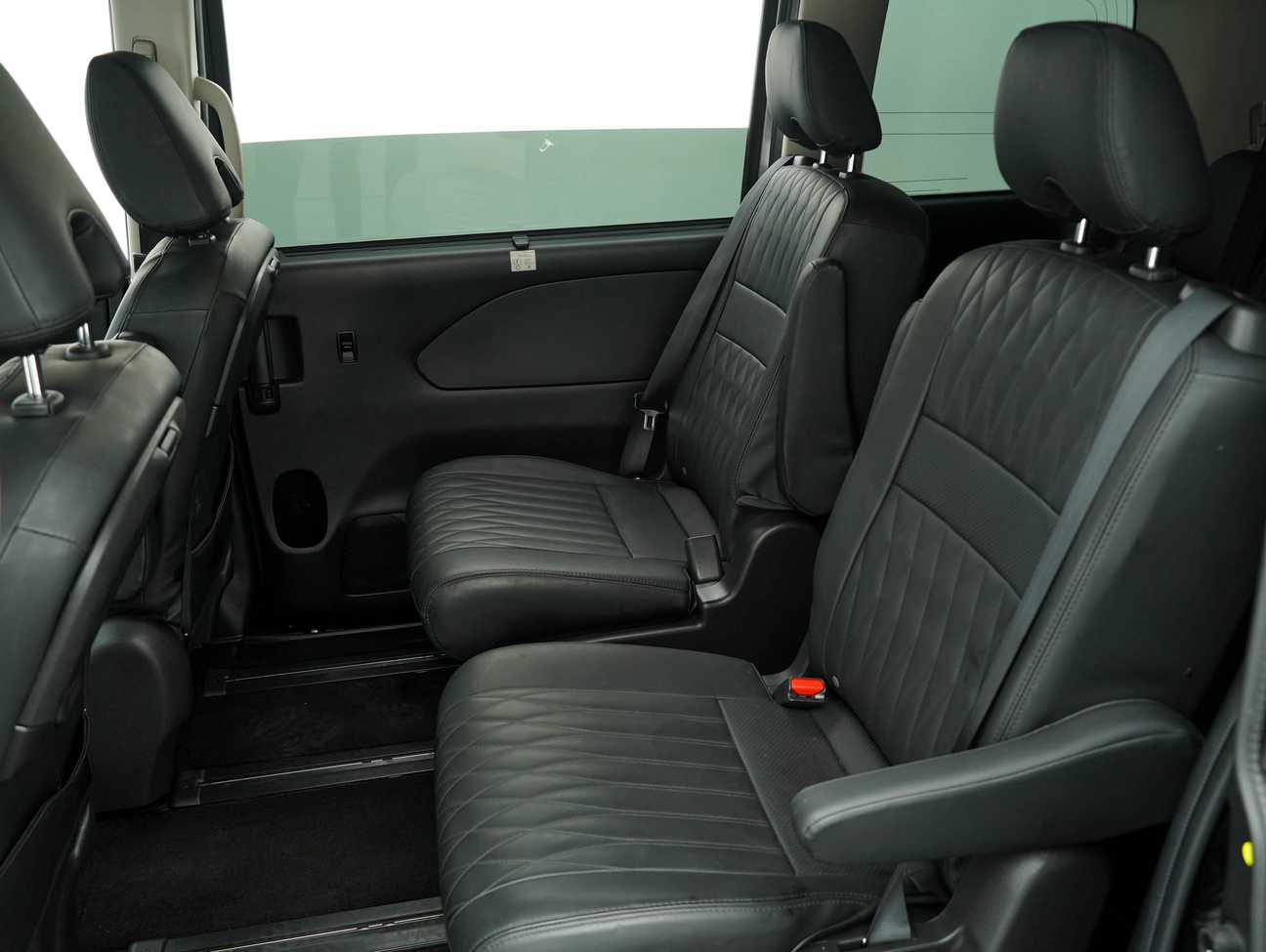 terpakai 2022 Nissan Serena S-Hybrid High-Way Star Premium 2.0