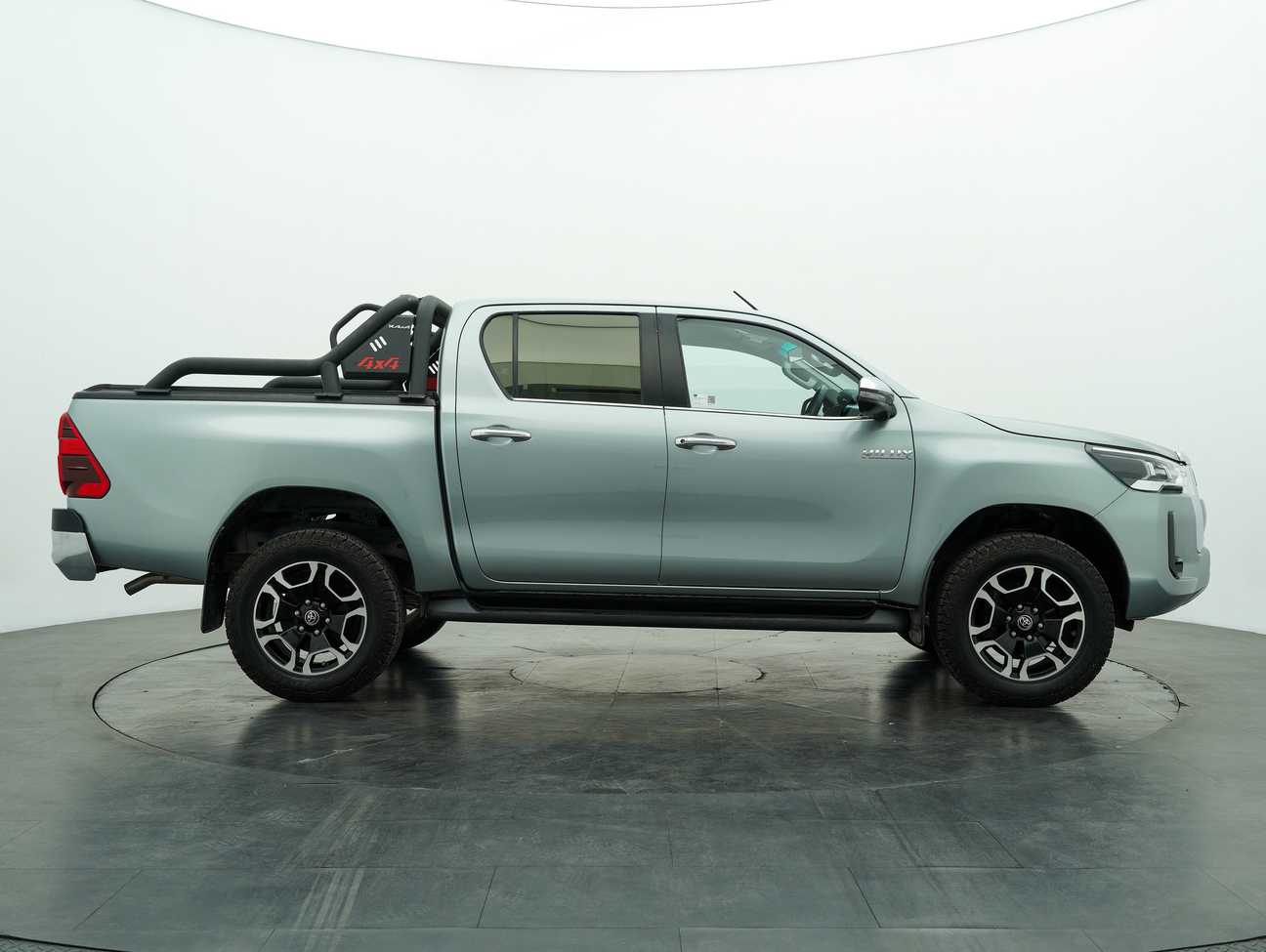 used 2022 Toyota Hilux V Dual Cab 2.4