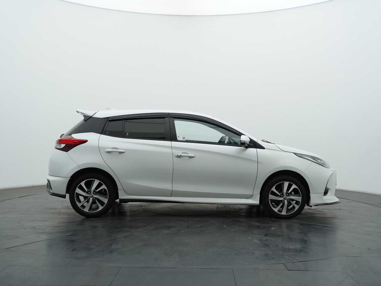 used 2021 Toyota Yaris E 1.5