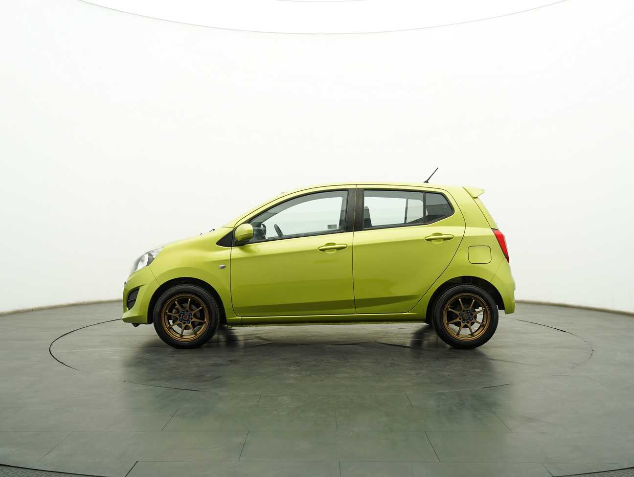 terpakai 2016 Perodua AXIA G 1.0