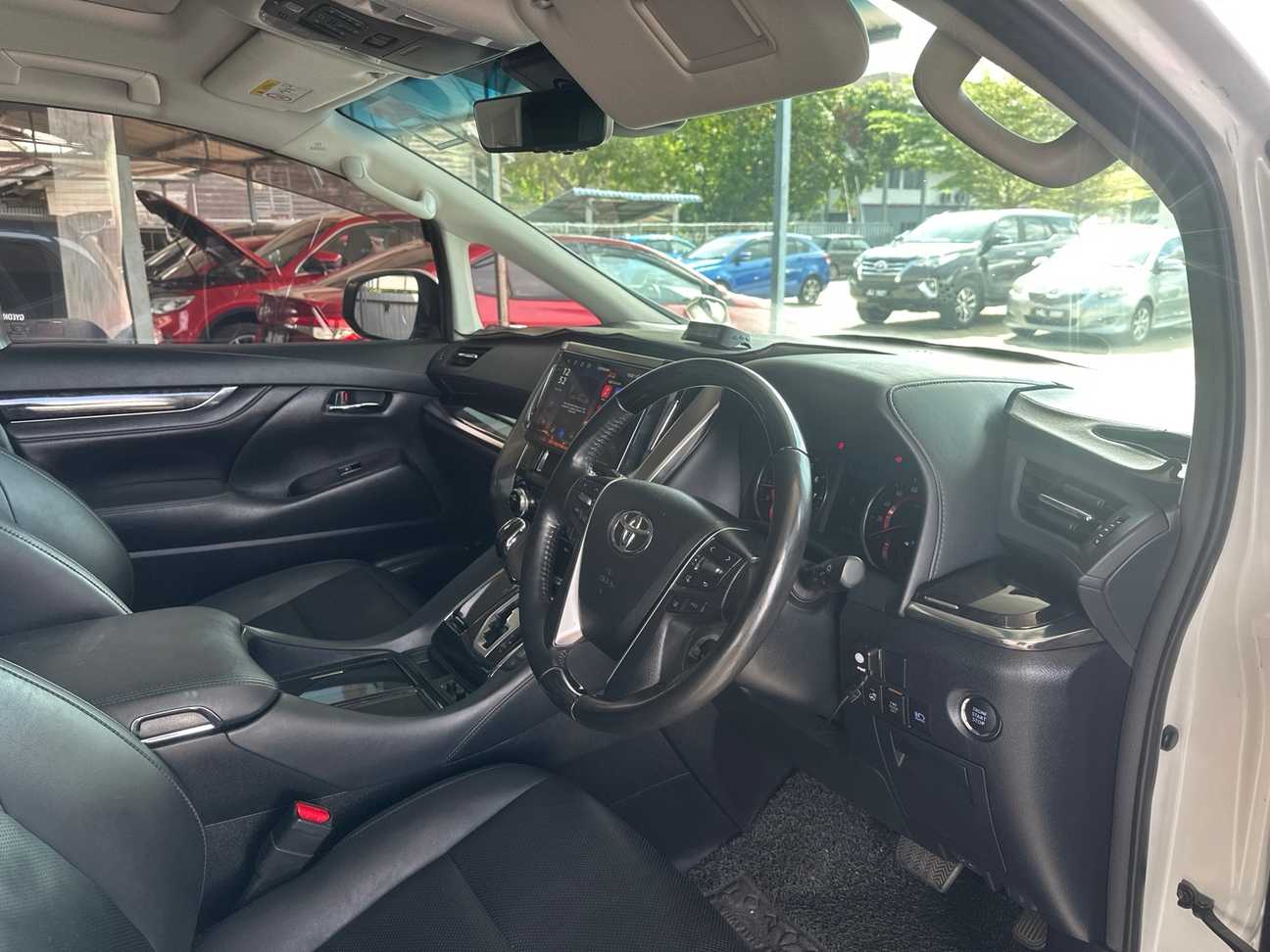 terpakai 2019 Toyota Vellfire ZG 2.5