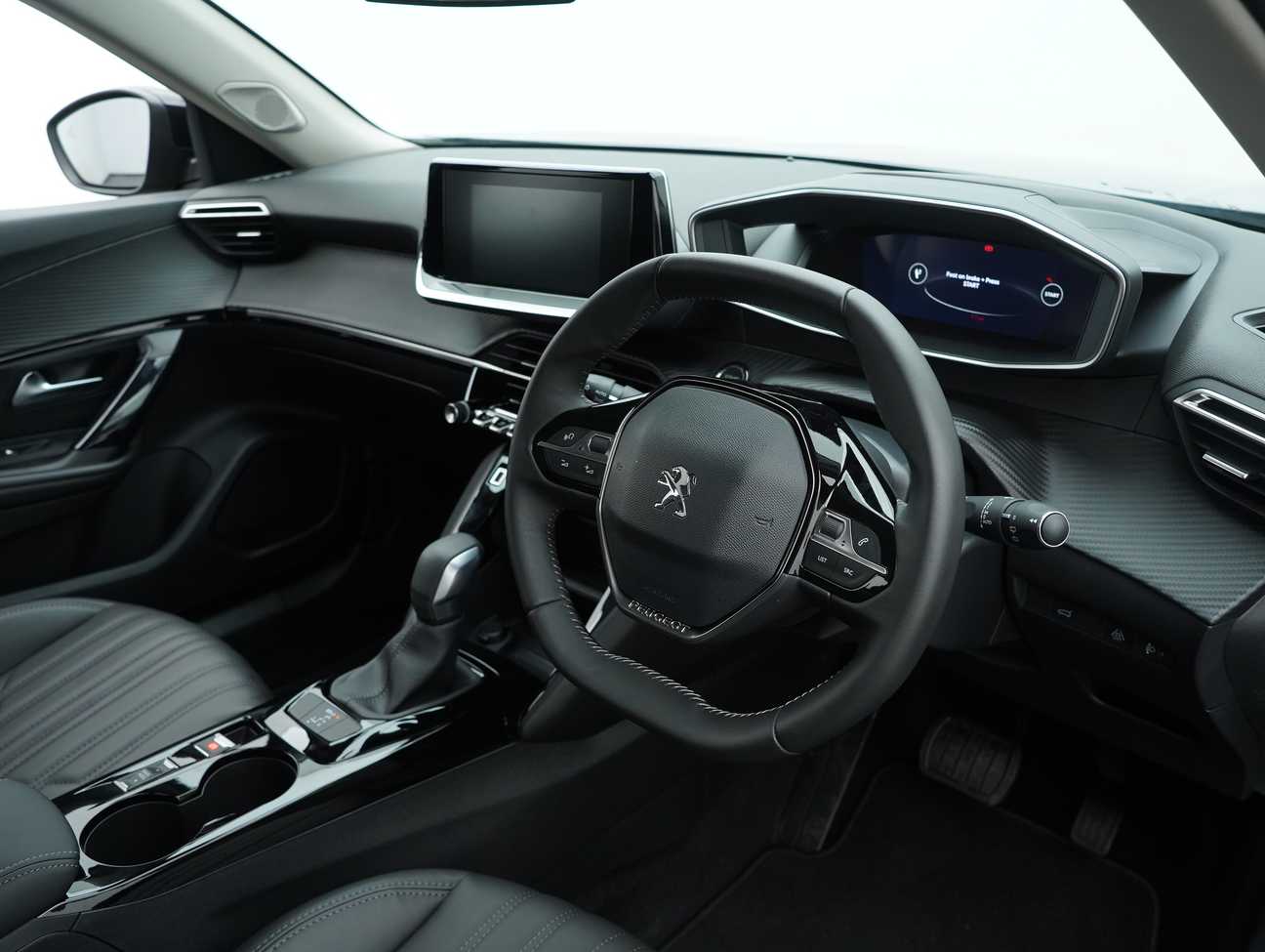 used 2025 Peugeot 2008 Allure 1.2