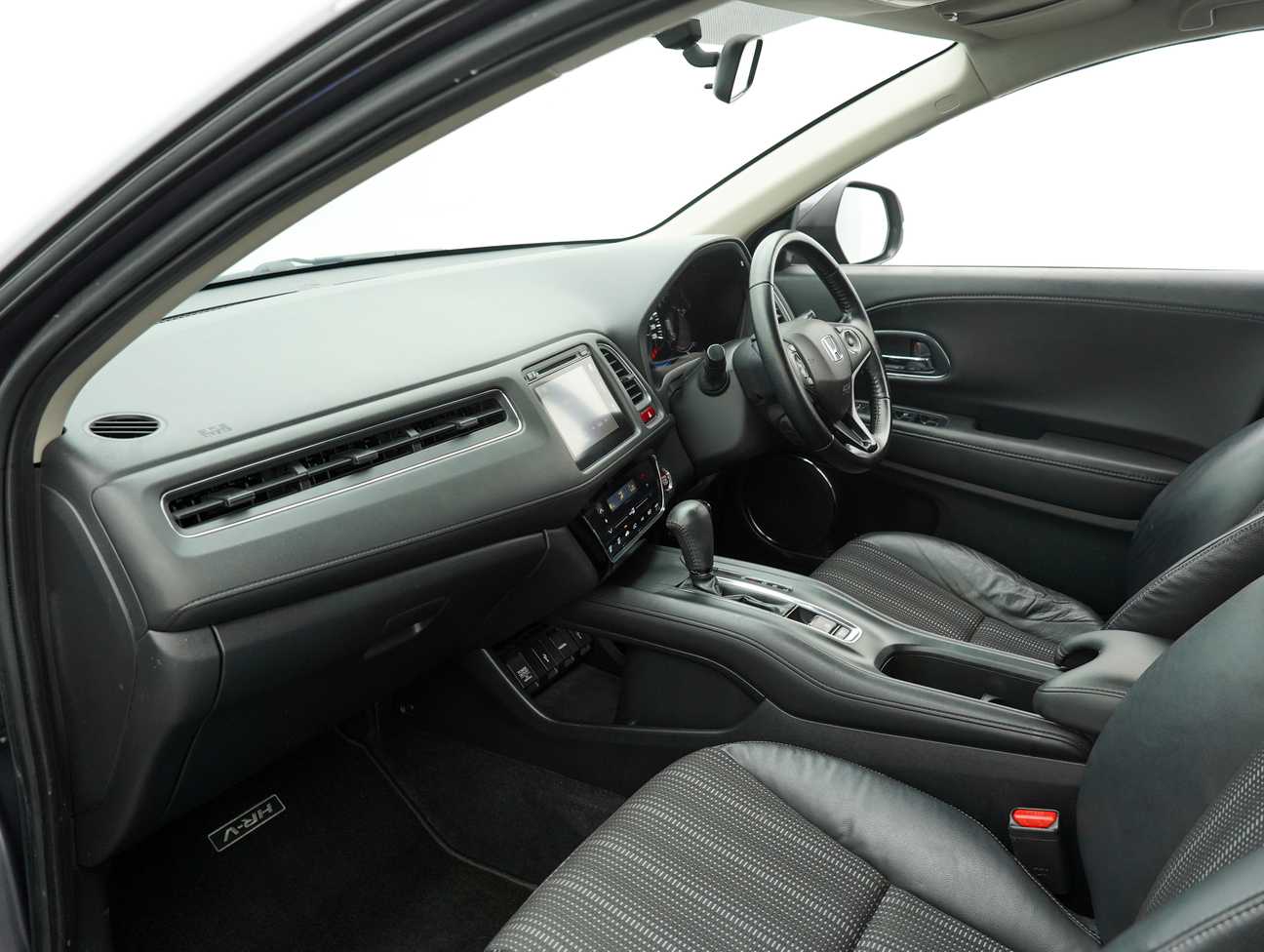 used 2015 Honda HR-V V 1.8