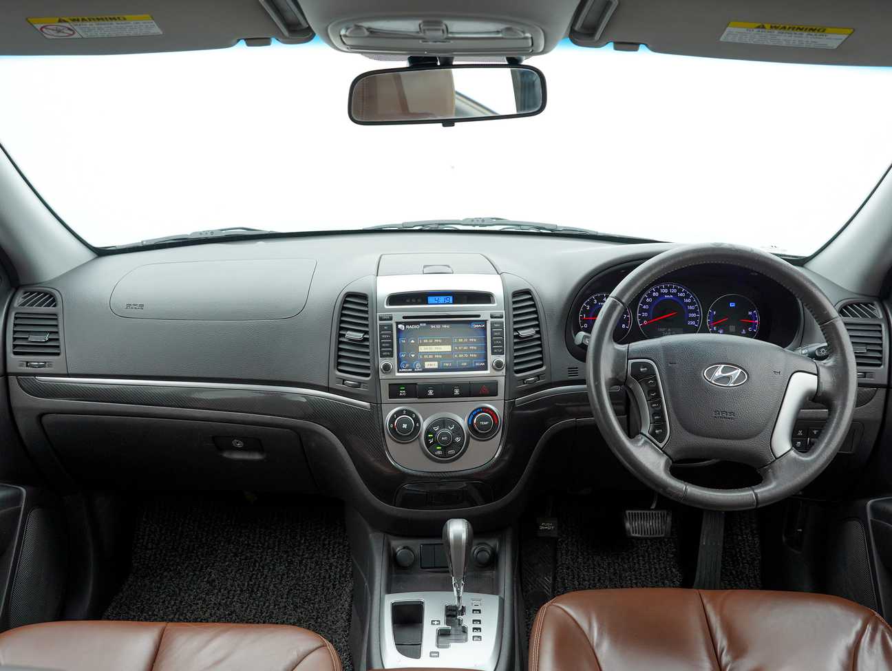 terpakai 2011 Inokom Santa Fe Premium 2.4