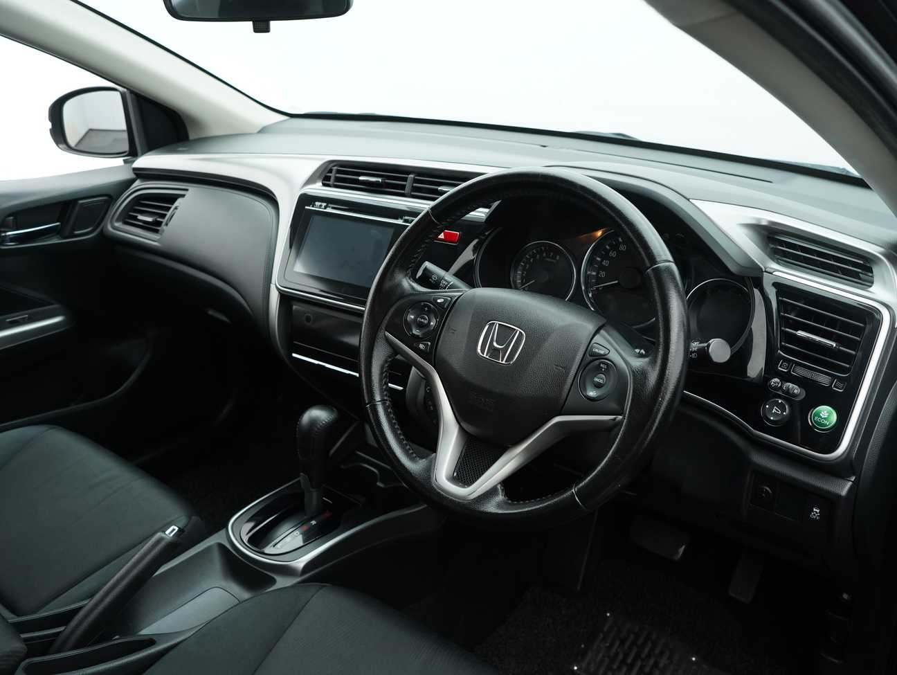 used 2014 Honda City V 1.5