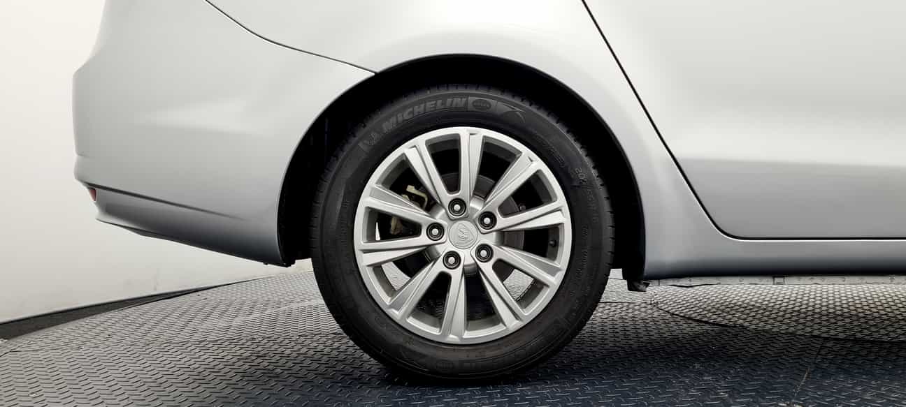 used 2013 Proton PREVE CFE PREMIUM 1.6