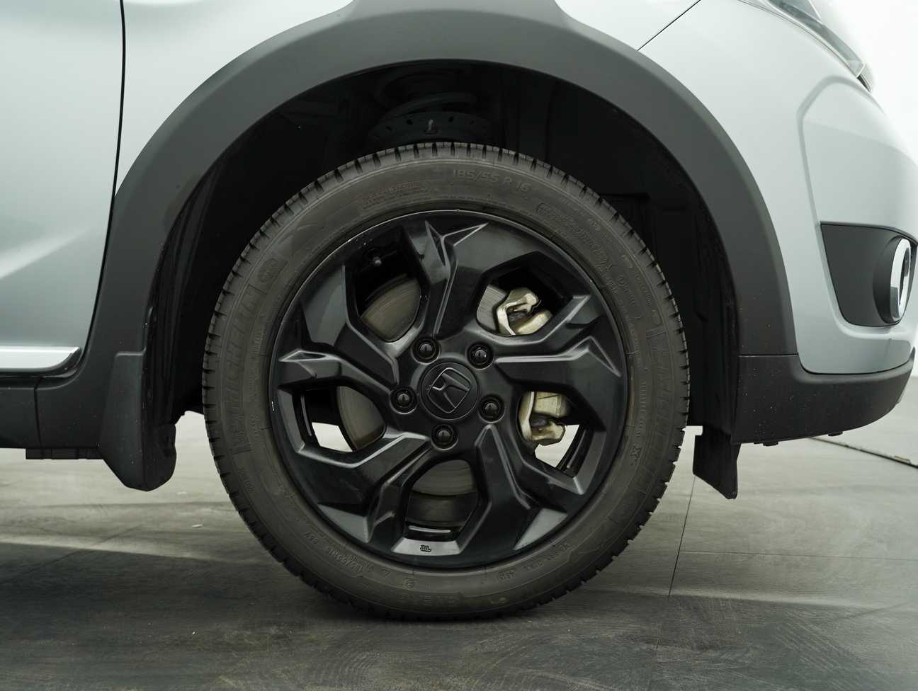 used 2019 Honda BR-V V 1.5