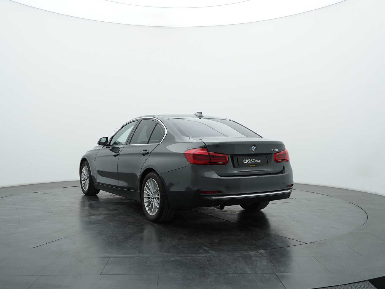 used 2017 BMW 318i Luxury 1.5