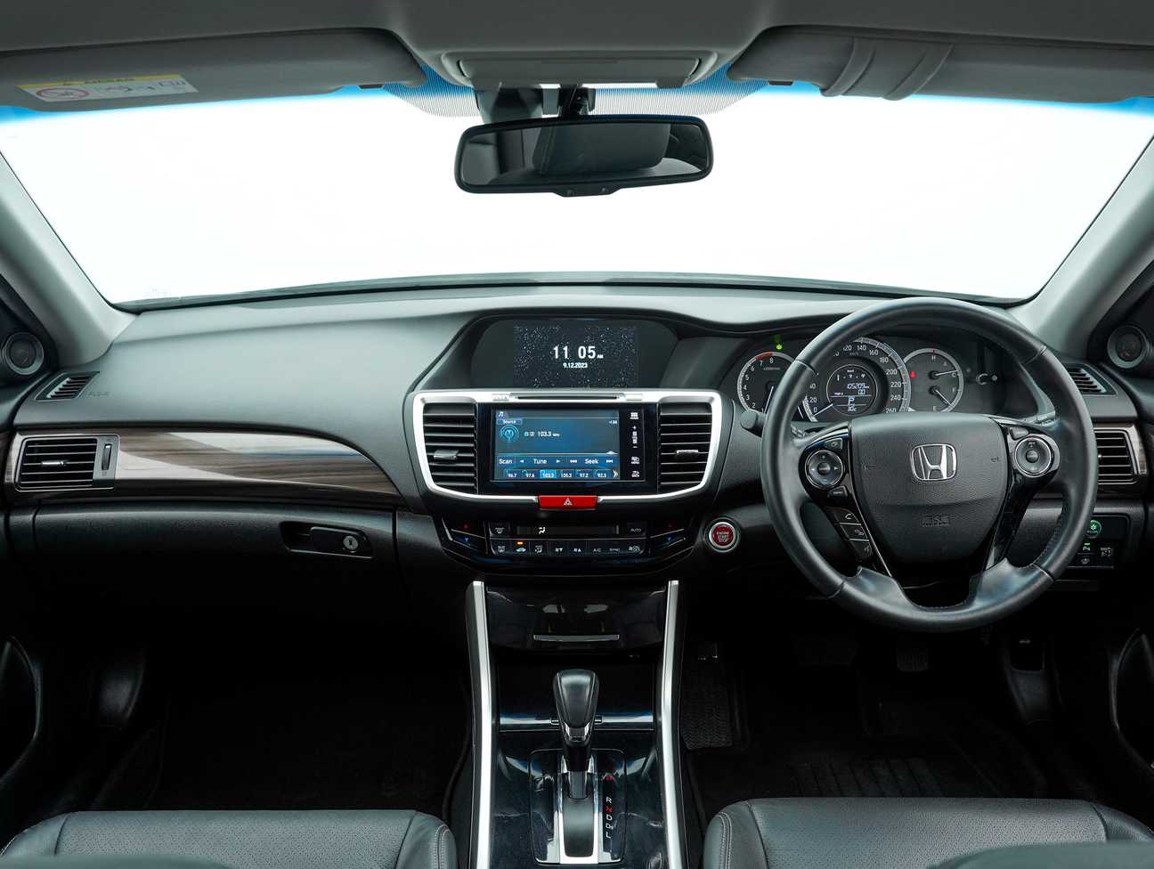 terpakai 2016 Honda Accord VTi-L 2.0