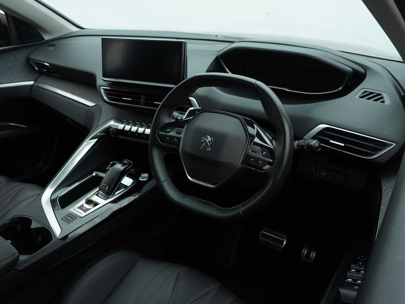 terpakai 2024 Peugeot 3008 THP Allure 1.6