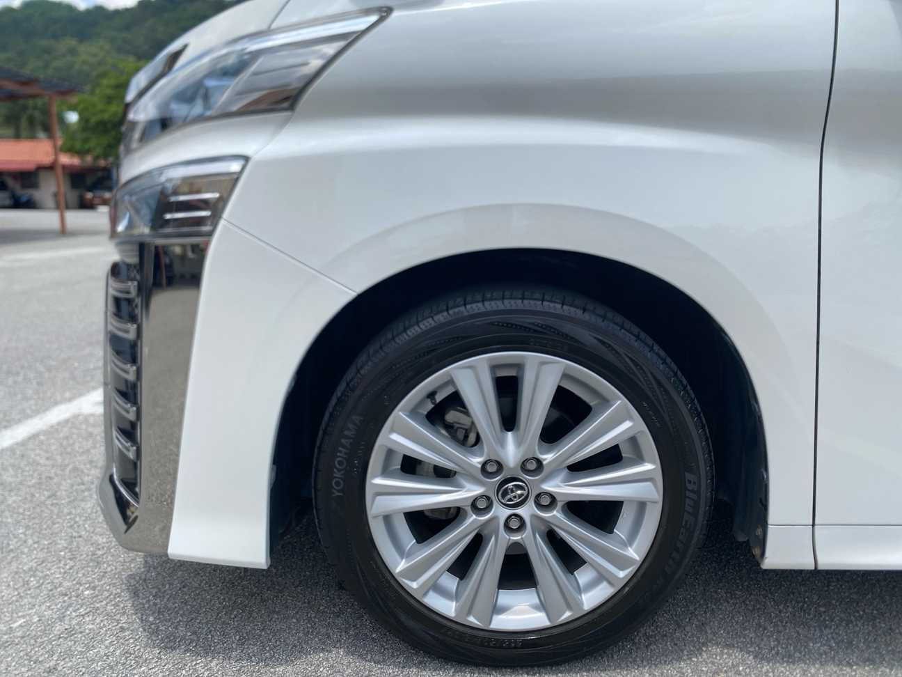 terpakai 2018 Toyota Vellfire  2.5