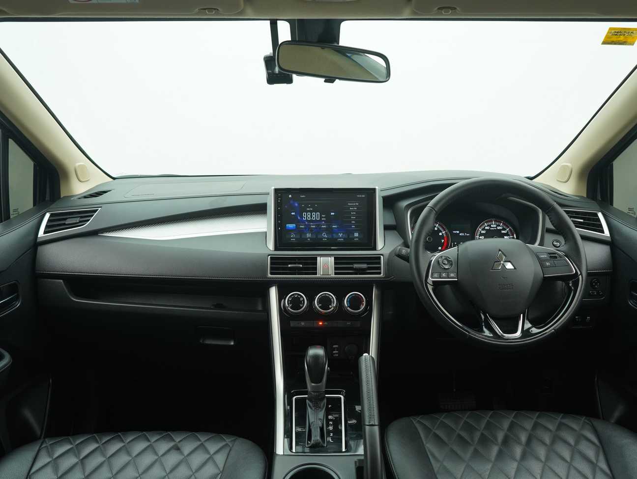terpakai 2023 Mitsubishi Xpander  1.5