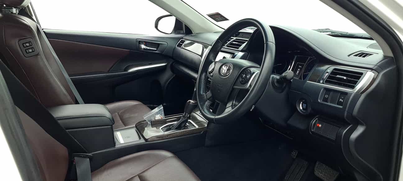 terpakai 2017 Toyota CAMRY GX 2.0