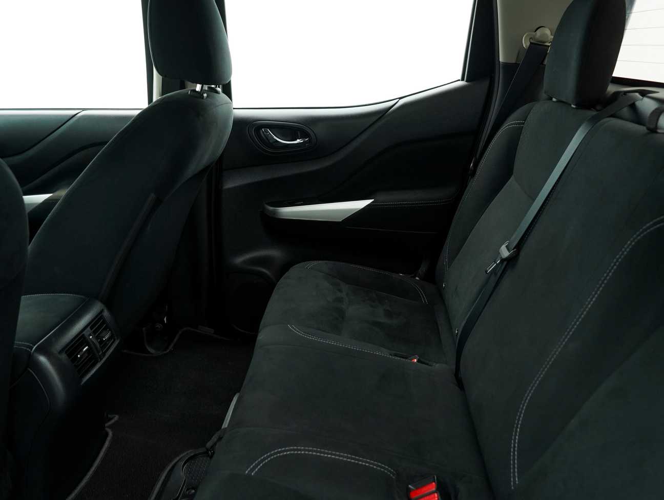 used 2019 Nissan Navara NP300 SE Dual Cab 2.5