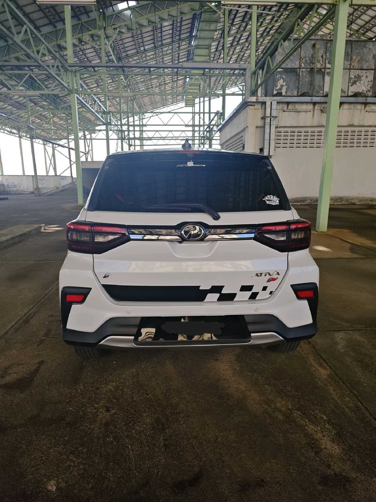 terpakai 2022 Perodua Ativa AV (2 Tone Special Metallic) 1.0