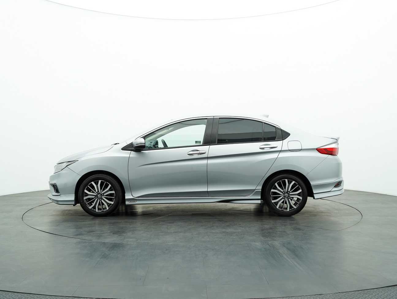 used 2019 Honda City V 1.5