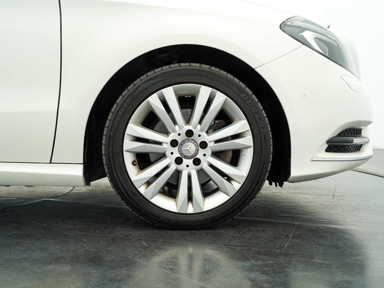 terpakai 2014 Mercedes-Benz B200 Sport Tourer 1.6
