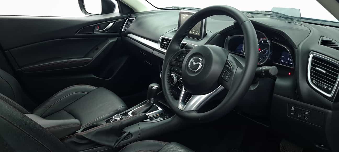 used 2015 Mazda 3 SEDAN SKYACTIV-G (CKD) 2.0