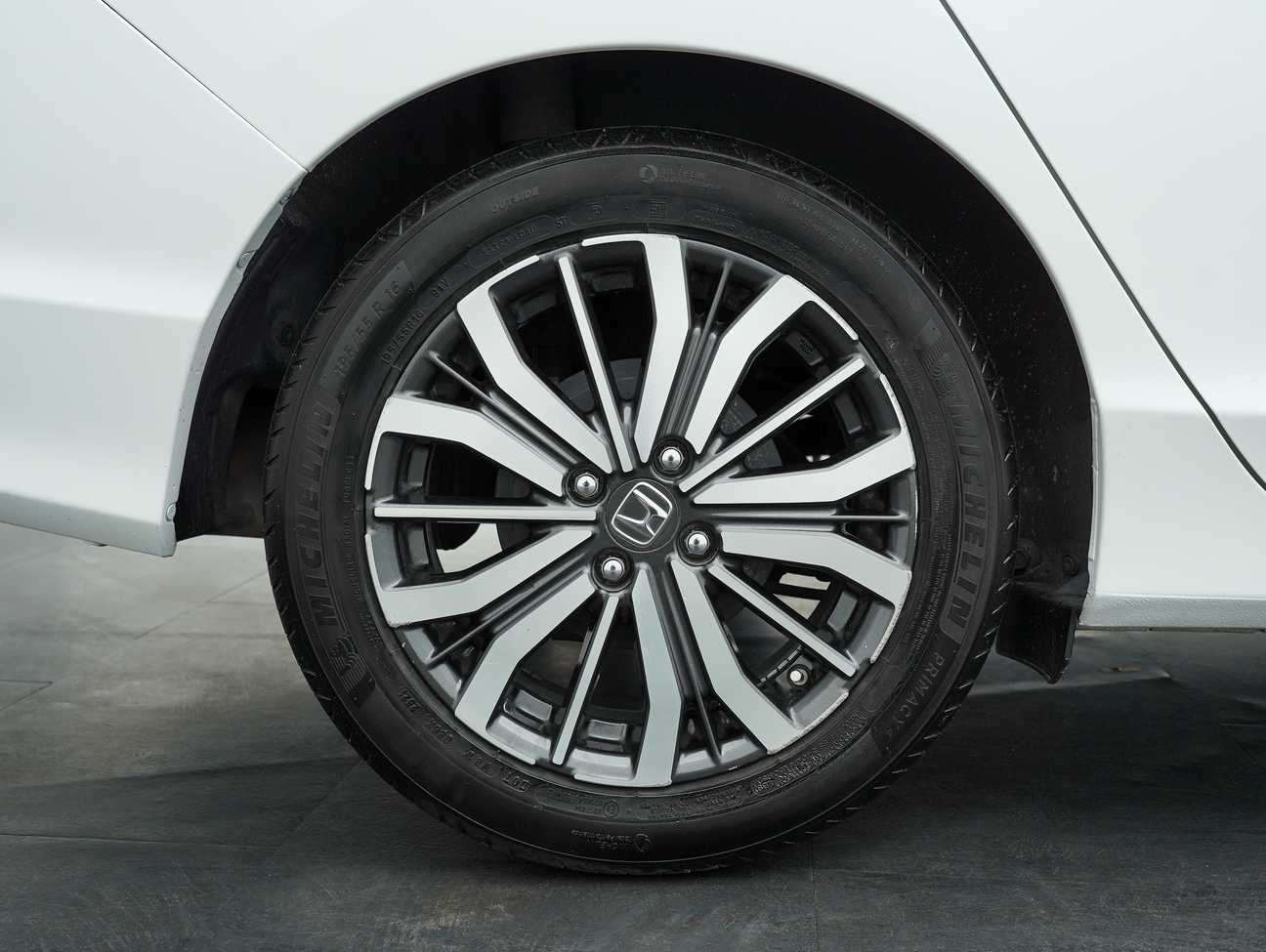 used 2018 Honda City V 1.5