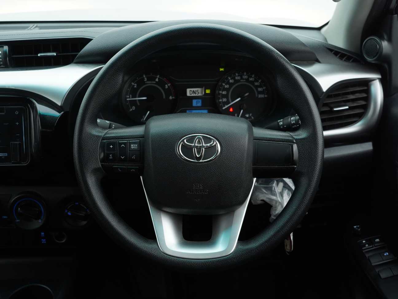 used 2020 Toyota Hilux E Dual Cab 2.4