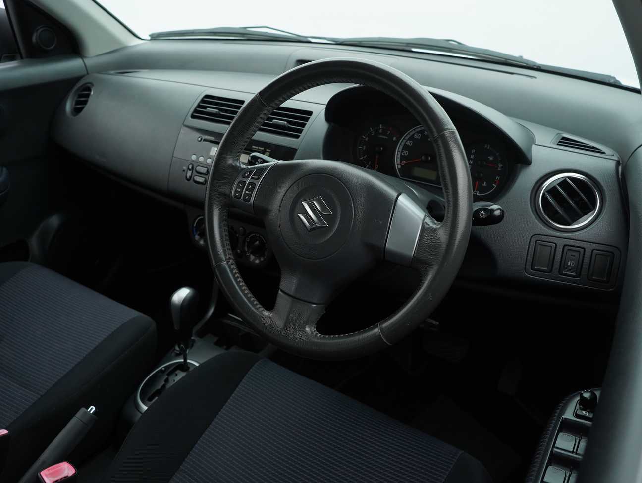 used 2011 Suzuki Swift GX 1.5